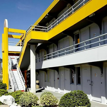 Hotel Premiere Classe Aeroport Marseille Vitrolles (Bouches-du-Rhone)